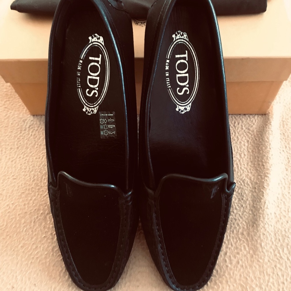 Tod’s Black Satin Driving Shoes Size 9 New W/Box